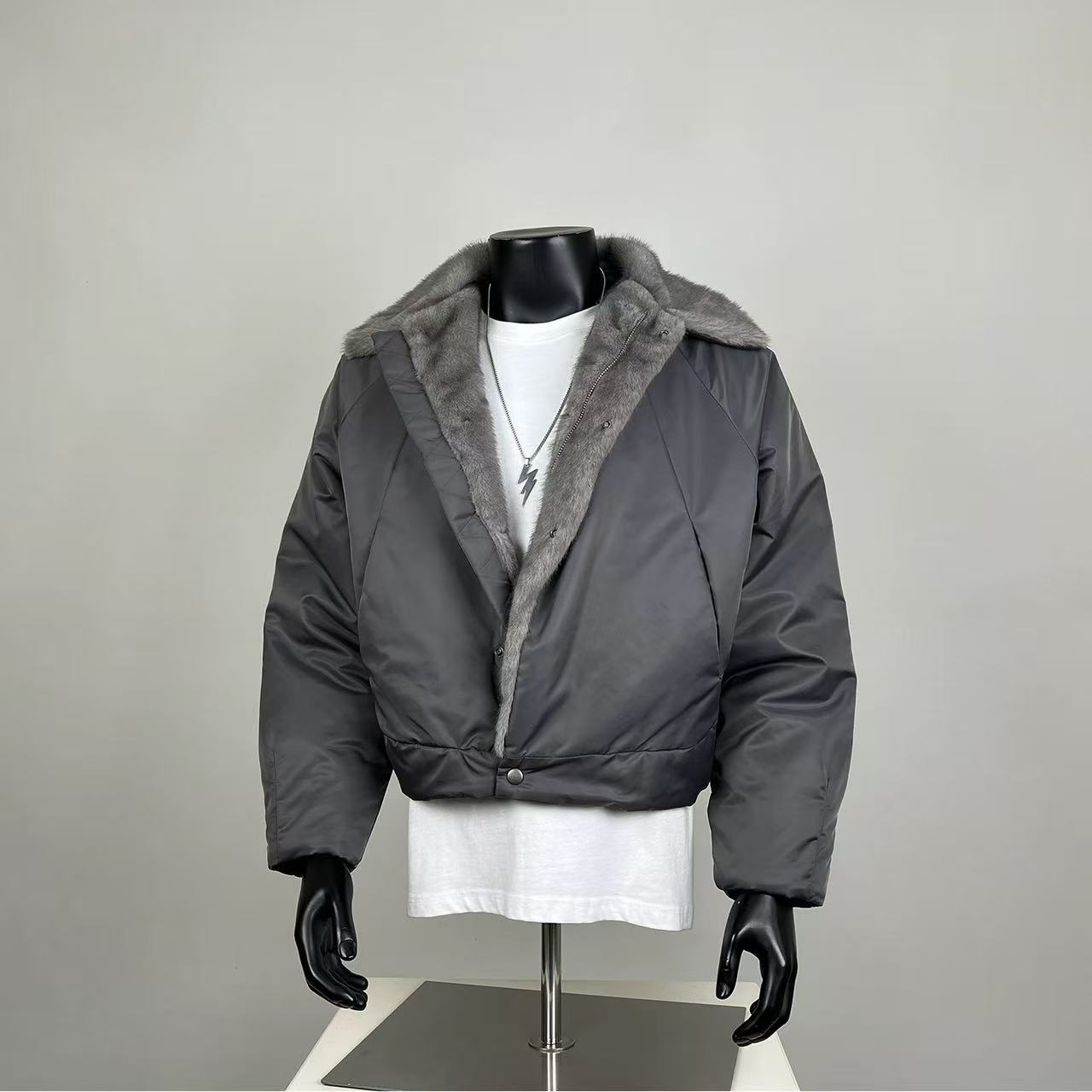Men's Grey Cropped Puffer Jacket with Faux Fur Collar - Winter Warm Bomber Coat