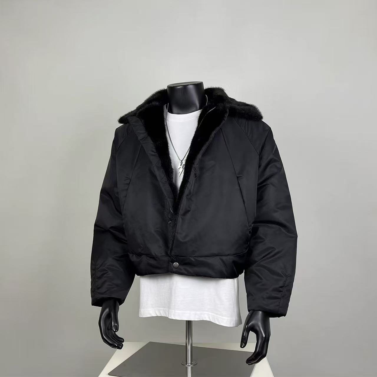 Men's Winter Faux Fur Collar Short Puffer Jacket - Warm Black Bomber Coat