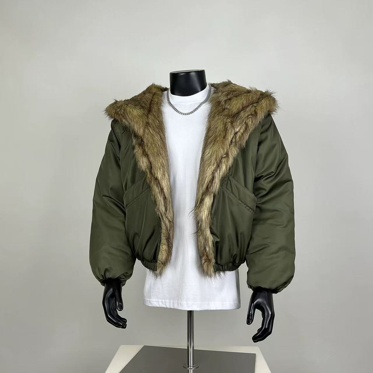 Olive Green Faux Fur Collar Cropped Puffer Jacket – Streetwear Statement Coat